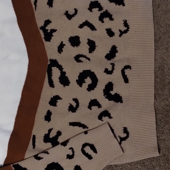 Leopard Print Brown Multi Long Sleeve Sweatshirt Chevron Stripe Solid Accents L - Picture 4 of 6